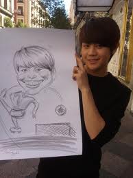  yoseob with a drawing
