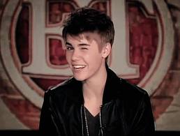  Bieber winking c;