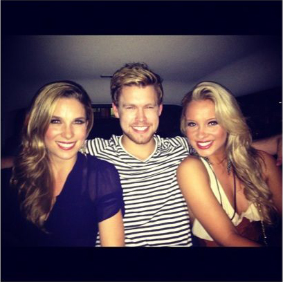  Chord with with Lindsay Leuschner and Bree Wasylenko at MMVA's