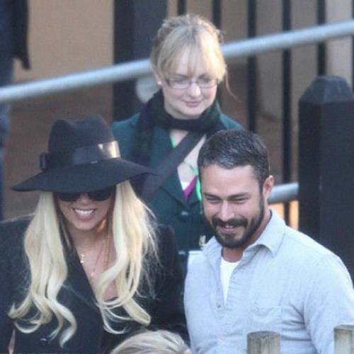  Gaga and Taylor visiting a zoo in Sydney