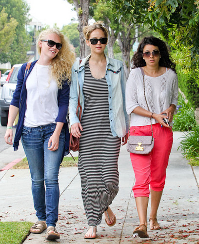  Jen out with vrienden in Santa Monica {13/06/12}