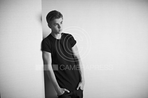  Justin photoshop for Zeit Magazine