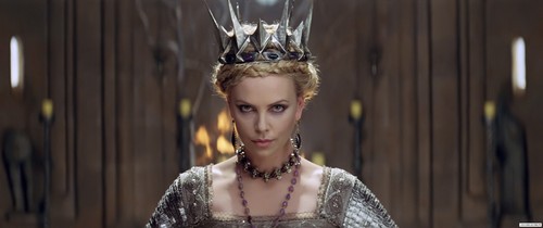  Queen Ravenna