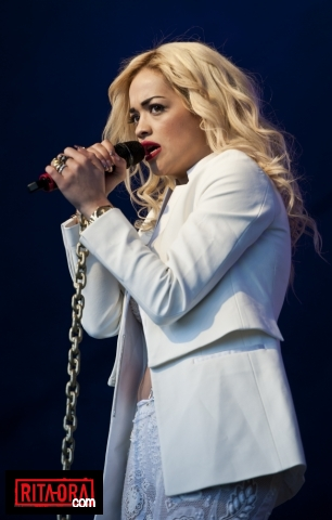  Rita Ora - Lovebox Festival, hari 2, Victoria Park, london - June 16, 2012