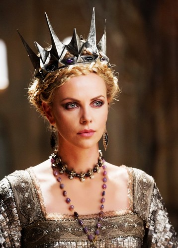  The beautiful Queen Ravenna