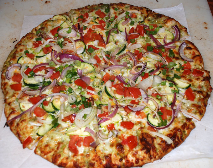 pesto veggie pizza