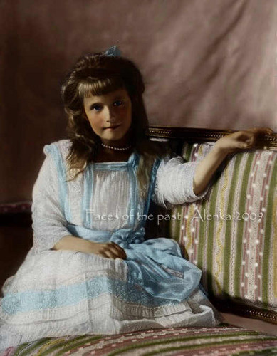  Anastasia Nikolayevna colourised litrato