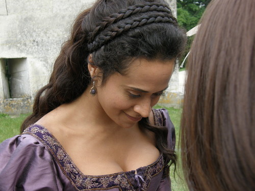  Angel Coulby: The Definition of Beautiful (3)
