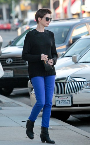  Anne Hathaway leaving BIbigo Korean BBQ in Beverly Hills, California (June 20).