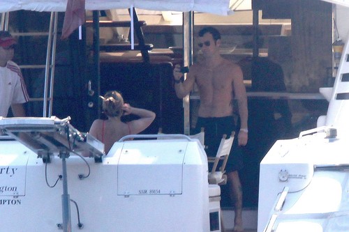  Bikini - On bateau In Capri [19th June 2012]