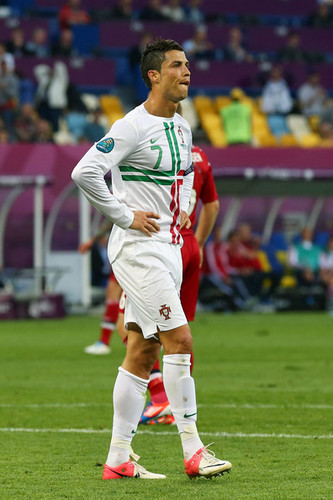  C. Ronaldo (Portugal)