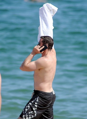  Hugh Jackman in the 海滩