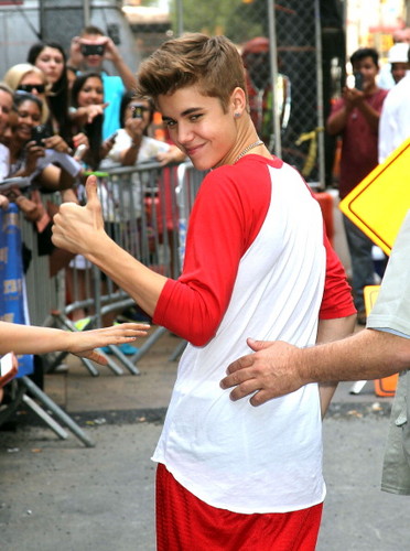 Justin Bieber visits “Late Show With David Letterman” - June 20, 2012