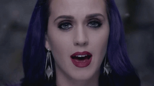  Katy Perry in 'Wide Awake' Musik video