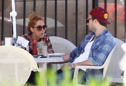  Lauren Conrad and her boyfriend William Tell out for breakfast at Nick's Coffee دکان