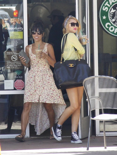  Out To Starbucks In Studio City [25 June 2012]