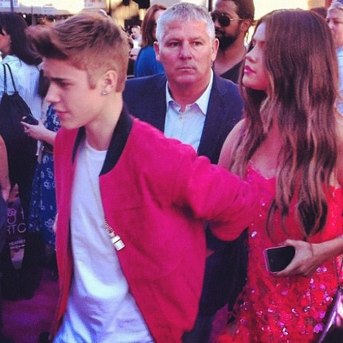 Selena Gomez & Justin Bieber at the premiere of “Katy Perry: Part Of Me”