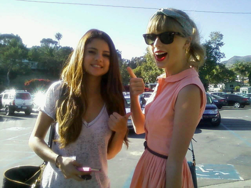 Selena - Out with Taylor Swift - June 27, 2012