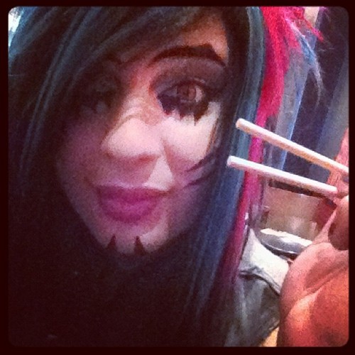 i use chopsticks to eat chu ^.*