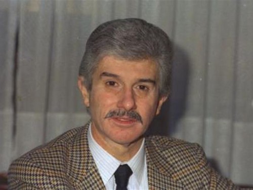  Çetin Emeç (d. 1935, İstanbul – ö. 7 march 1990, İstanbul).