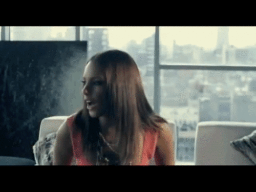  Alicia Keys in 'Doesn't Mean Anything' Muzik video