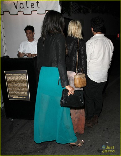  Ashley and Shay heading to chateau, schloss Marmont