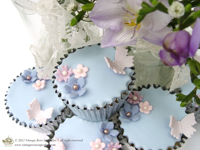 Beautiful Vintage Cupcakes For You Dearest Cass xx
