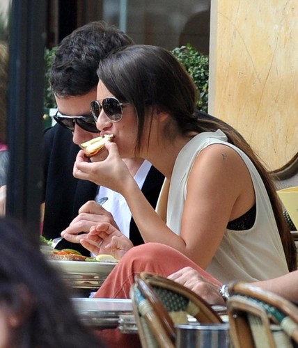  Cory & Lea Have Lunch At Les Deux Magots - July 2, 2012