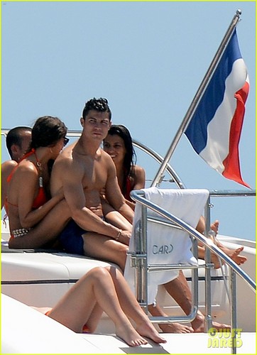 Cristiano Ronaldo and Irina Shayk‘s French vacation