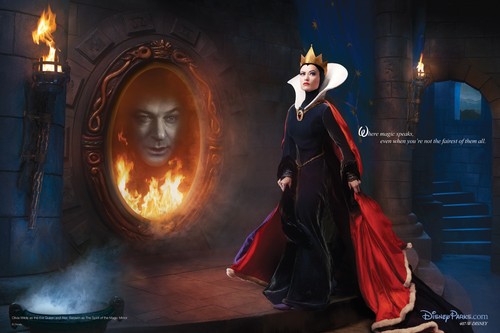  디즈니 Dream Portraits: Olivia Wilde as the Evil 퀸 and Alec Baldwin as the Magic Mirror