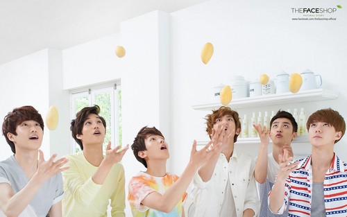  EXO-K for The Face cửa hàng