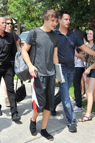  Liam Without Shoes !!