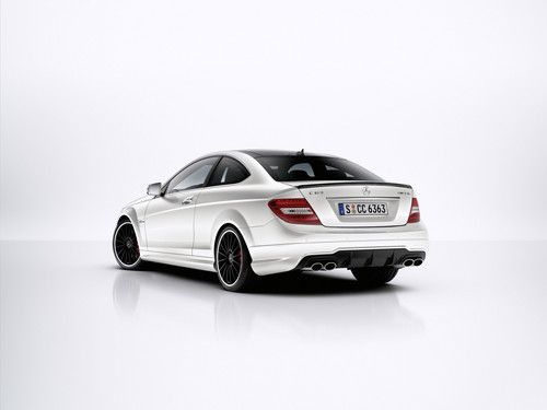  MERCEDES - BENZ C63 AMG coupe