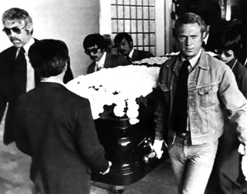 Bruce Lee's funeral