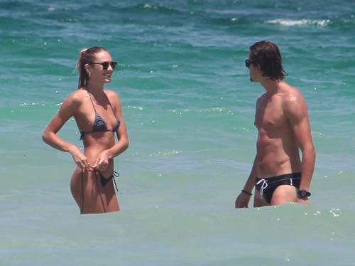  On The пляж, пляжный In Miami [3 July 2012]