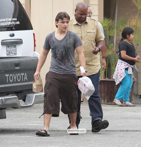  Prince Jackson stepped out in Los Angeles today with a confident and casual stride