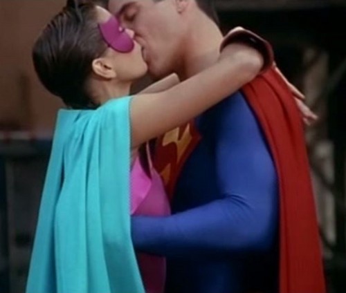  スーパーマン & Ultrawoman