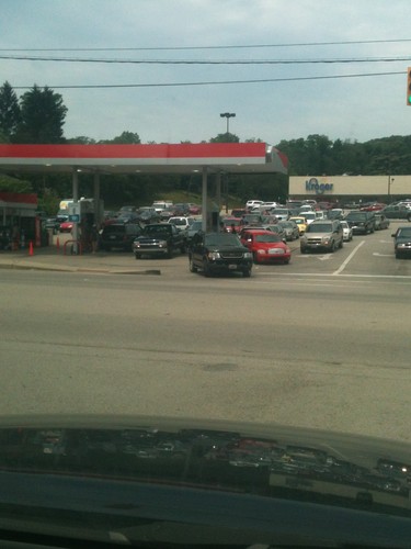  This is the line at a gas station near my neighborhood. :o