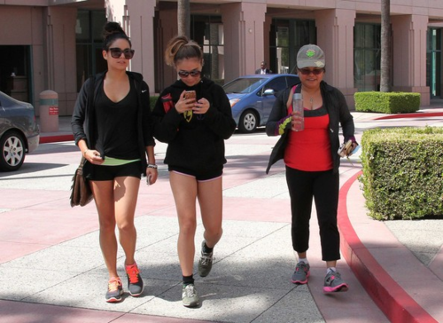  Vanessa - Heading to the gym in LA - May 17, 2012