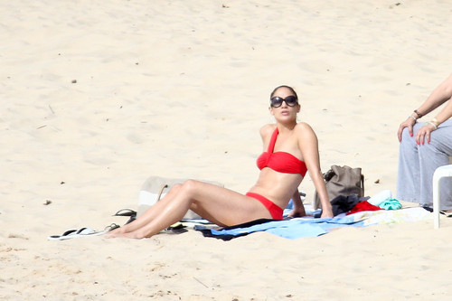  Wearing A Bikini At A playa In Brazil [30 June 2012]