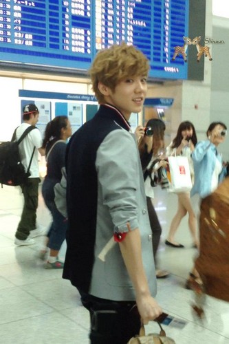  120710 EXO-M Kris, Lay and Lộc Hàm The Airport to Beijing