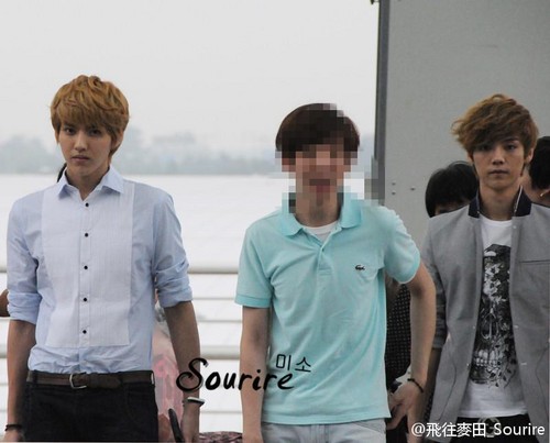  120710 EXO-M Kris, Lay and ЛуХан The Airport to Beijing