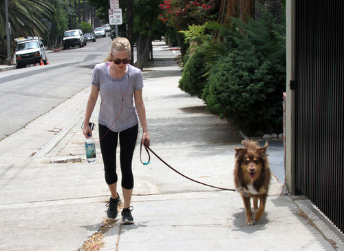  Amanda Seyfried Takes A Hike With Fin [July 13]