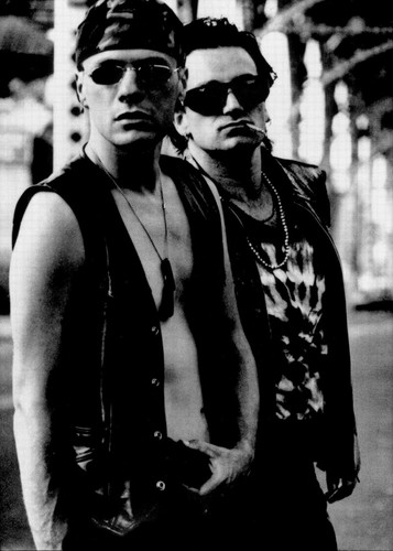  Bono & Larry