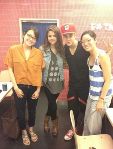 Jelena with fans today in Tokyo.
