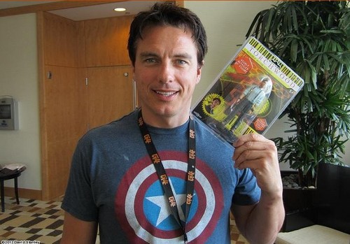  John Barrowman at Comic Con 2012 with little Jack Harkness