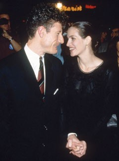  Julia Roberts and Lyle Lovett (1993 to 1995)