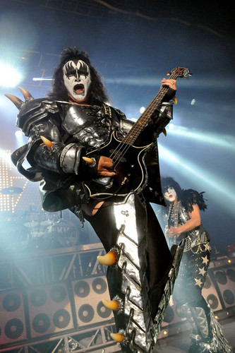  kiss Play The foros in Londres