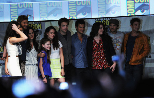  Nikki at Comic Con 2012 - "Twilight Saga: Breaking Dawn - Part 2" panel {12/07/12}