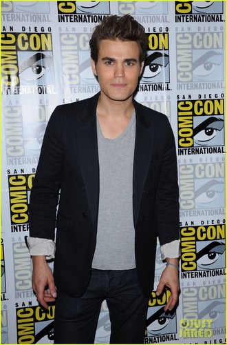  Paul Wesley attend Comic-Con Panel